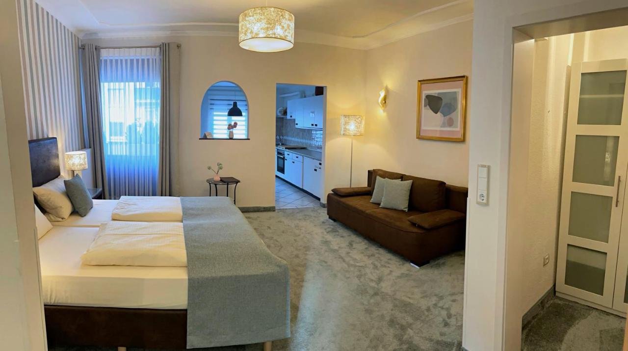 Altdeutsche Weinstube Hotel Рюдесхайм ам Рейн Екстериор снимка