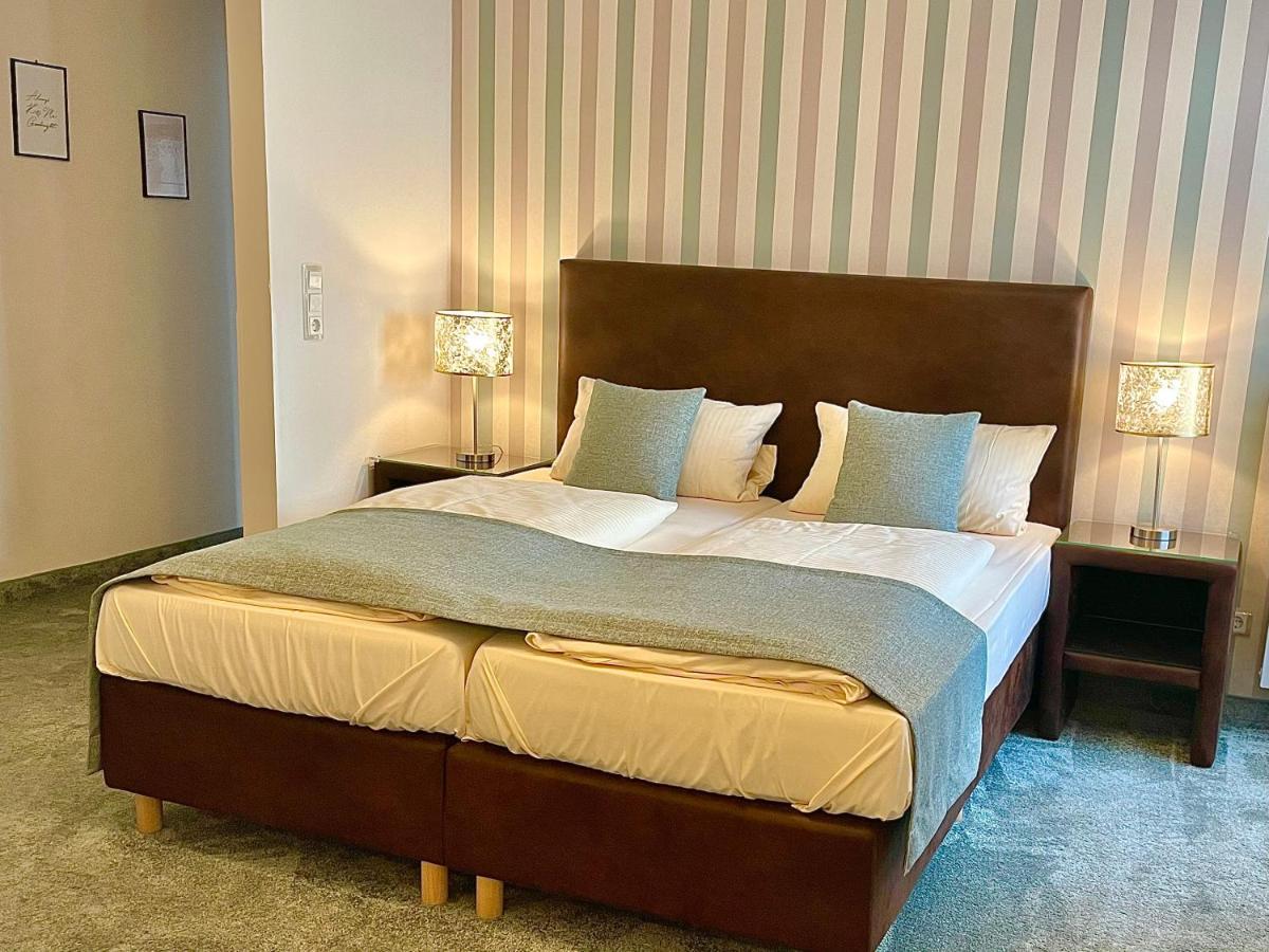 Altdeutsche Weinstube Hotel Рюдесхайм ам Рейн Екстериор снимка