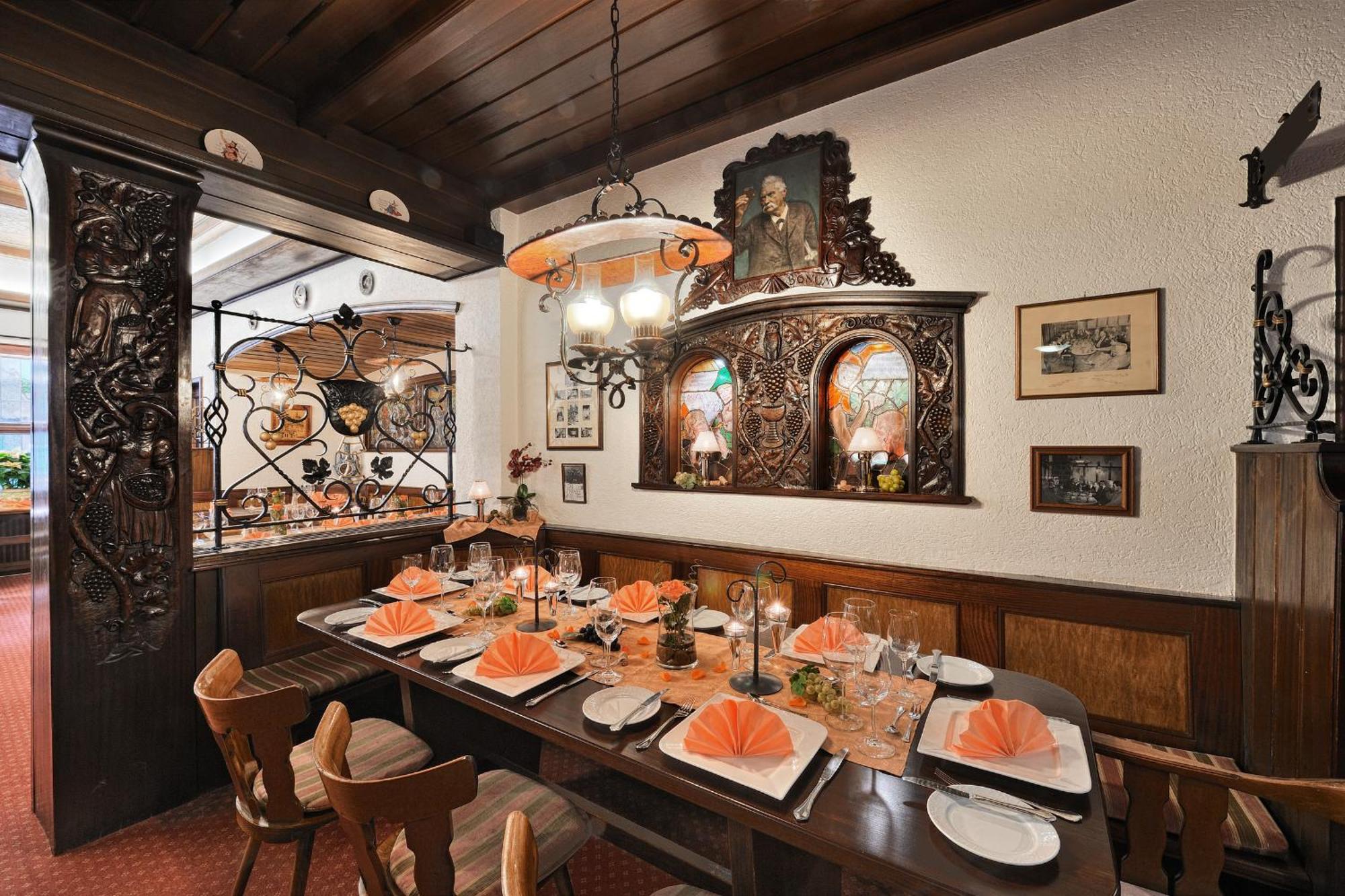 Altdeutsche Weinstube Hotel Рюдесхайм ам Рейн Екстериор снимка